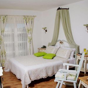 Deluxe Zimmer mit Kingsize-Bett